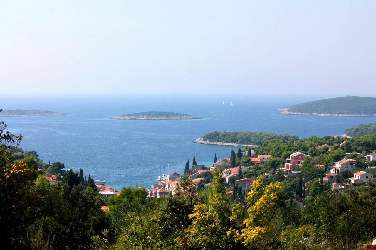 Apartments By The Sea Maslinica, Solta - 14748 Luaran gambar