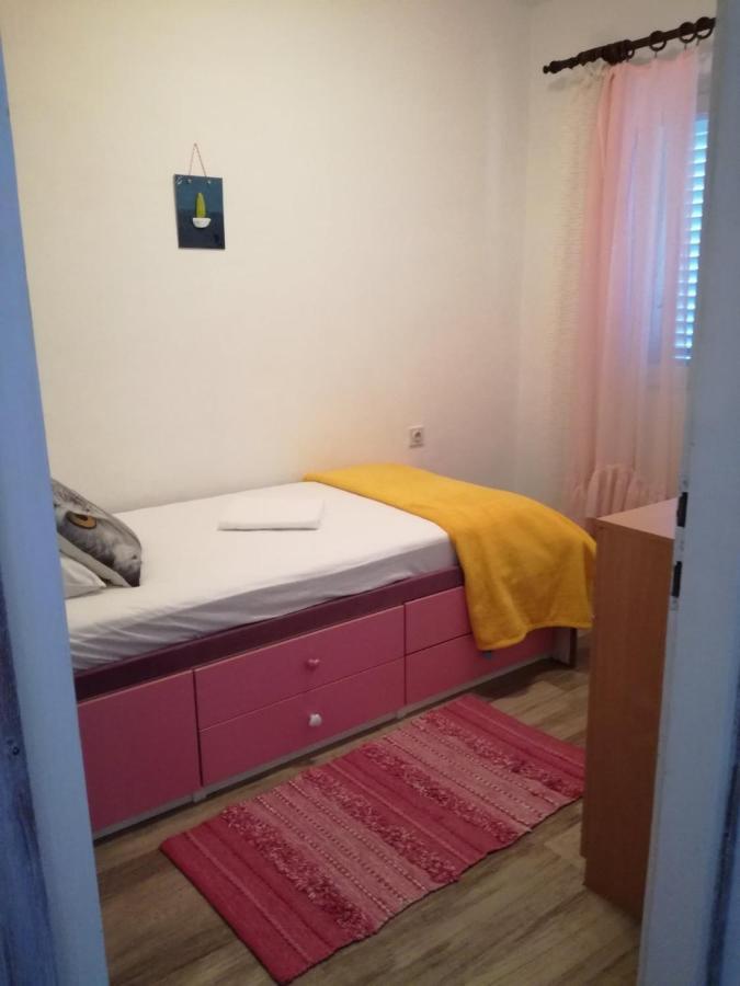 Apartments By The Sea Maslinica, Solta - 14748 Luaran gambar