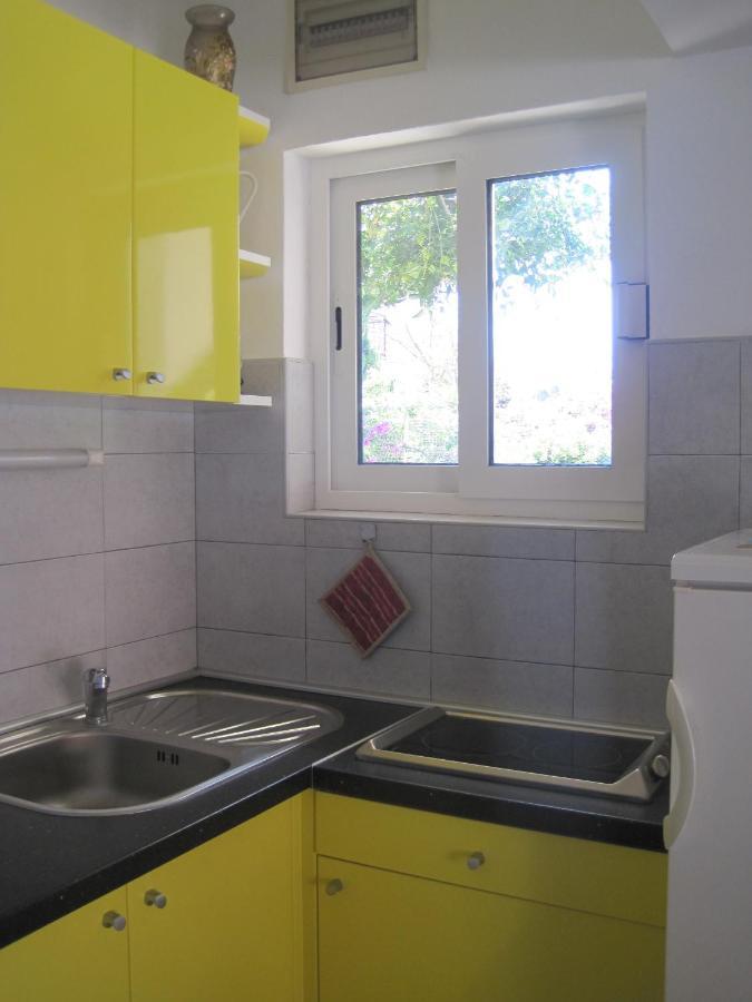 Apartments By The Sea Maslinica, Solta - 14748 Luaran gambar